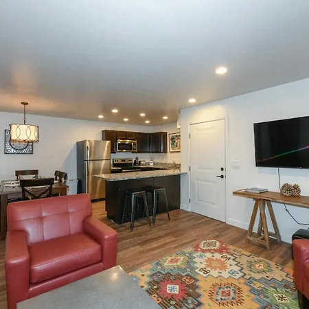 Moab Redcliff Condos Dean Re